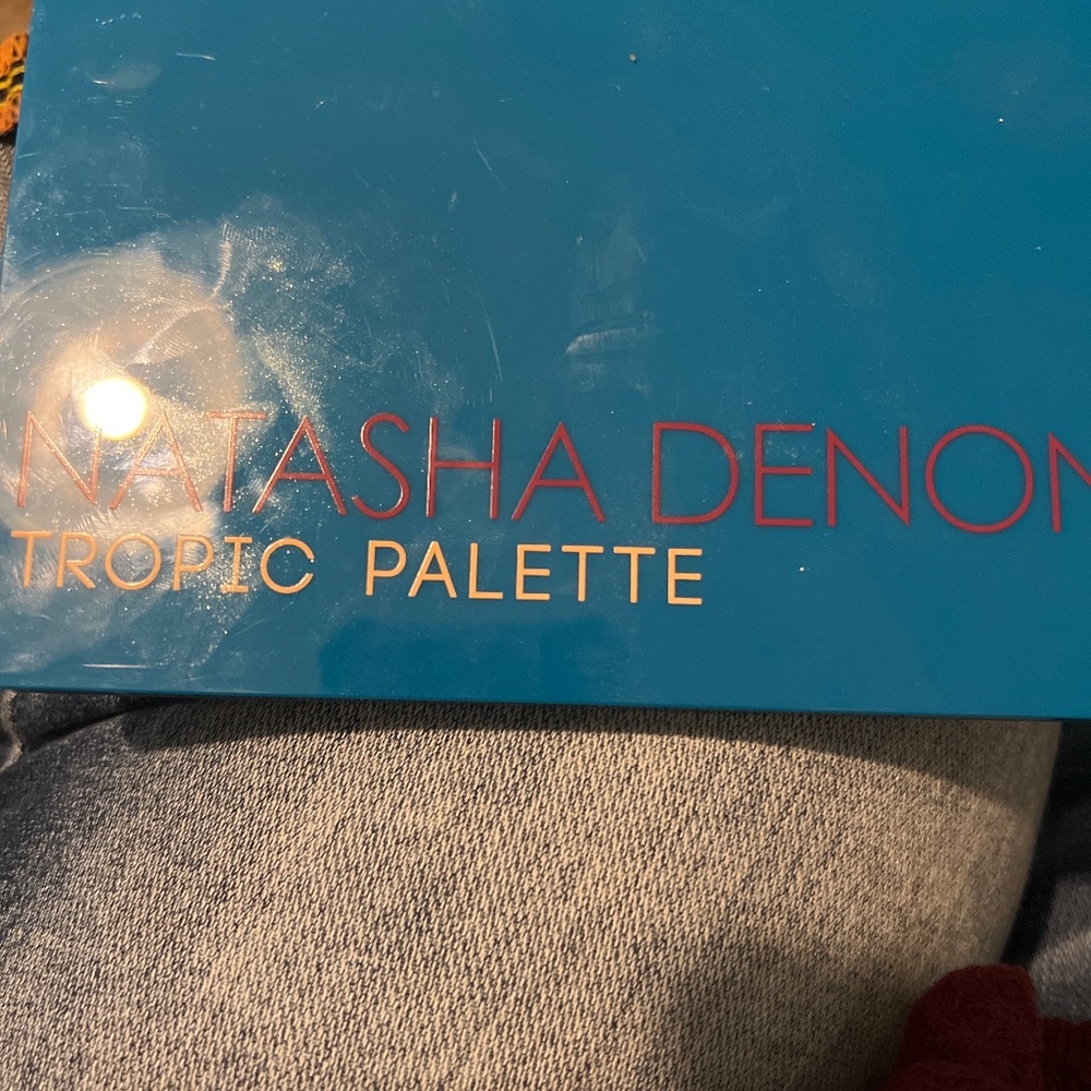 Natasha denona tropic palette